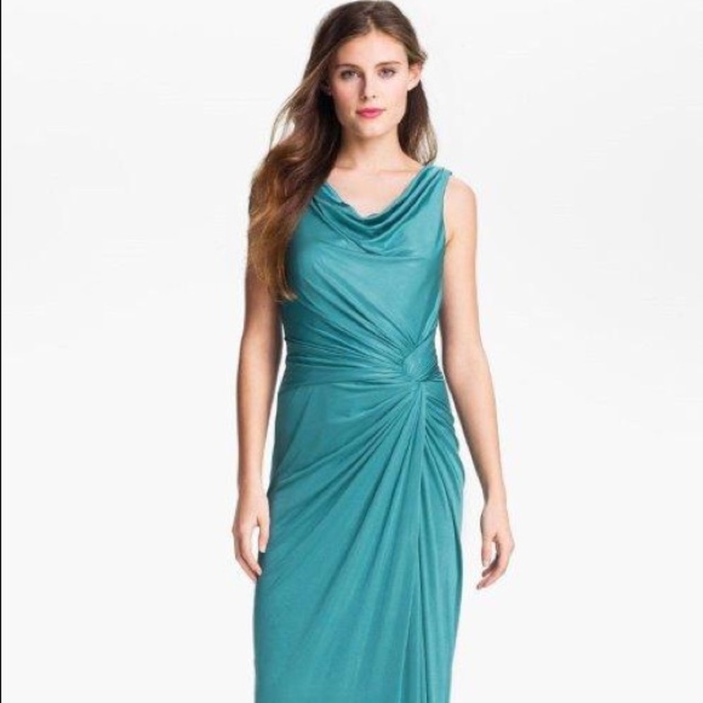 Adrianna Papell evening gown/ prom dress.